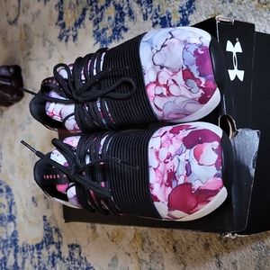 Under Armour W Breathe Lace+ size 9